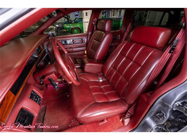 1991 Oldsmobile Custom Cruiser (CC-1864593) for sale in Lenoir City, Tennessee