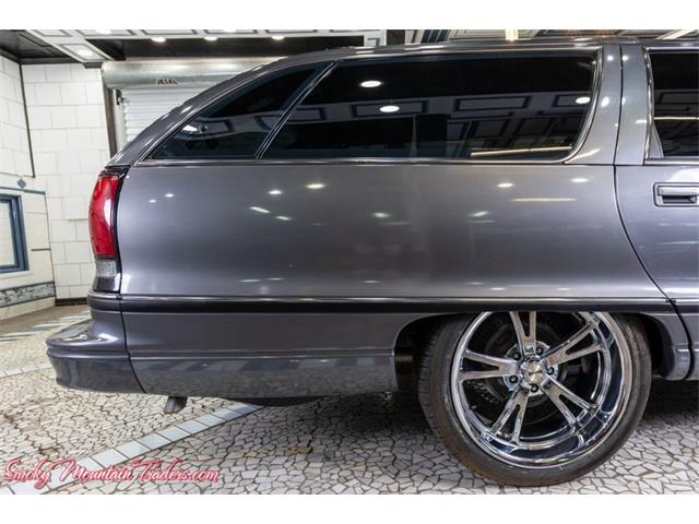 1991 Oldsmobile Custom Cruiser (CC-1864593) for sale in Lenoir City, Tennessee