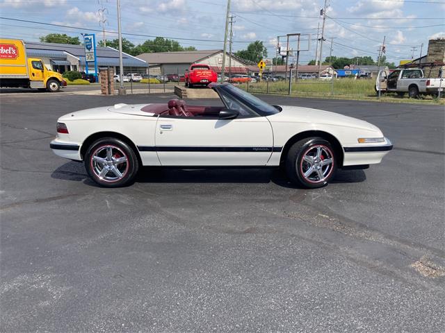 1990 Buick Reatta (CC-1864749) for sale in north canton, Ohio