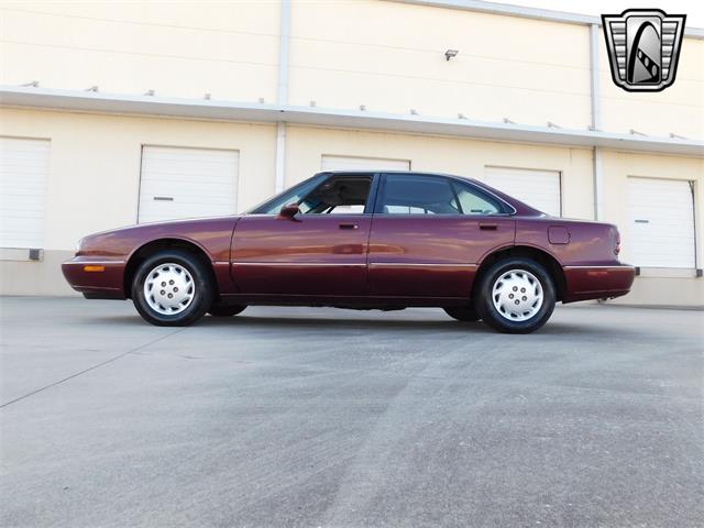 1998 Oldsmobile 88 (CC-1867839) for sale in O'Fallon, Illinois