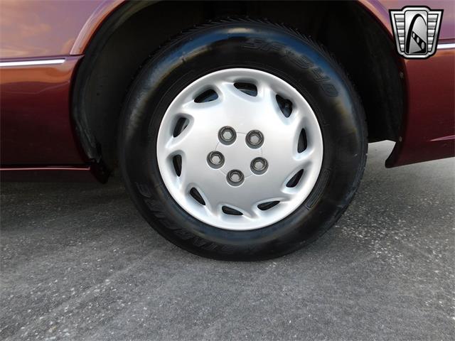 1998 Oldsmobile 88 (CC-1867839) for sale in O'Fallon, Illinois