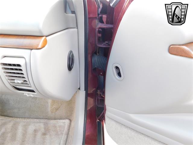 1998 Oldsmobile 88 (CC-1867839) for sale in O'Fallon, Illinois