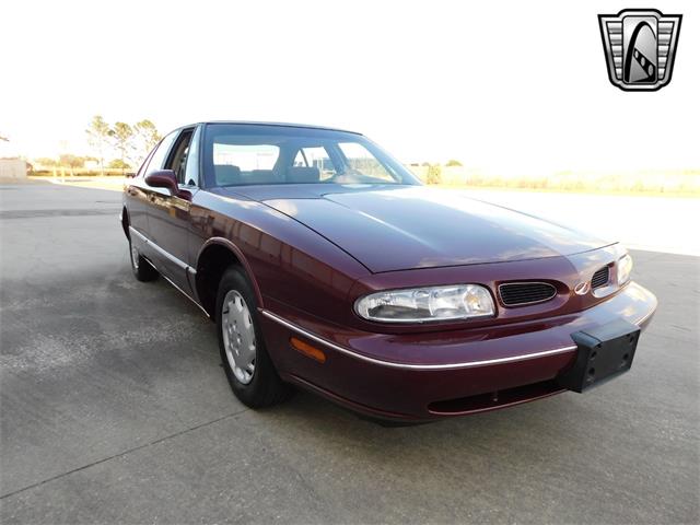 1998 Oldsmobile 88 (CC-1867839) for sale in O'Fallon, Illinois
