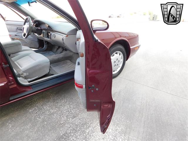 1998 Oldsmobile 88 (CC-1867839) for sale in O'Fallon, Illinois