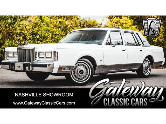 1985 Lincoln Town Car (CC-1873548) for sale in O'Fallon, Illinois