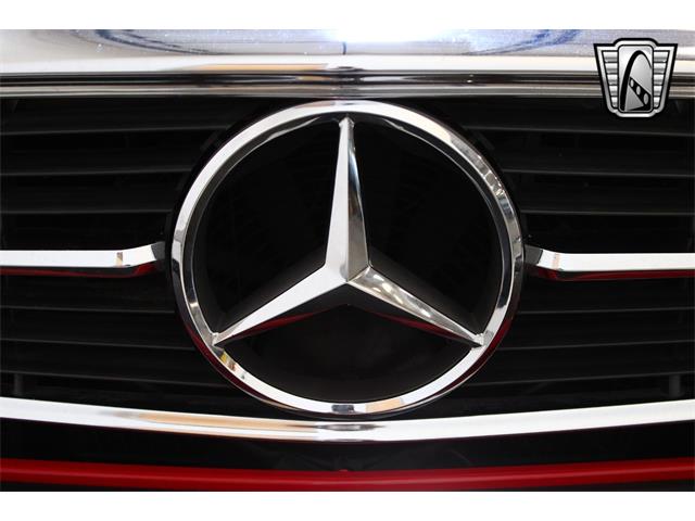 1988 Mercedes-Benz 560SL (CC-1870060) for sale in O'Fallon, Illinois