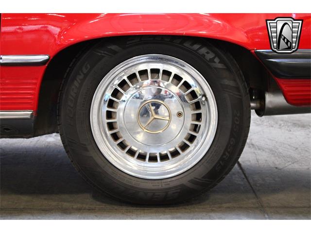 1988 Mercedes-Benz 560SL (CC-1870060) for sale in O'Fallon, Illinois
