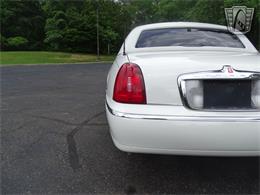 2001 Lincoln Town Car (CC-1876375) for sale in O'Fallon, Illinois
