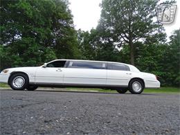 2001 Lincoln Town Car (CC-1876375) for sale in O'Fallon, Illinois