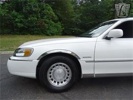 2001 Lincoln Town Car (CC-1876375) for sale in O'Fallon, Illinois