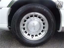 2001 Lincoln Town Car (CC-1876375) for sale in O'Fallon, Illinois