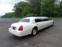 2001 Lincoln Town Car (CC-1876375) for sale in O'Fallon, Illinois