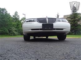 2001 Lincoln Town Car (CC-1876375) for sale in O'Fallon, Illinois