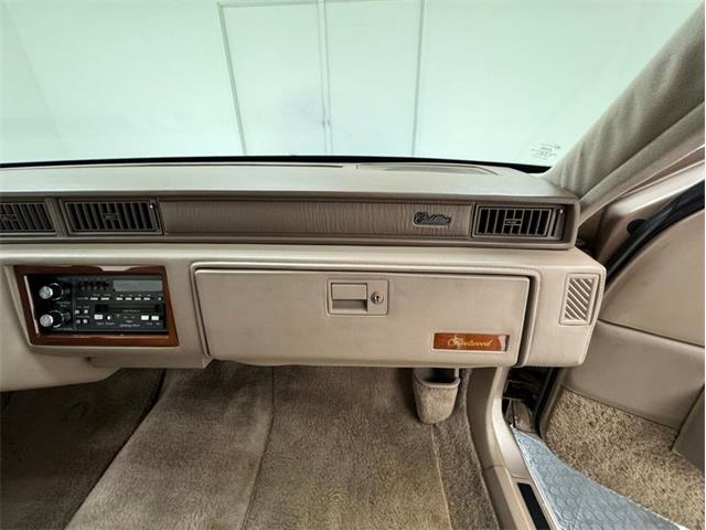 1990 Cadillac Fleetwood (CC-1879107) for sale in Morgantown, Pennsylvania