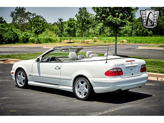 2002 Mercedes-Benz CLK320 (CC-1879207) for sale in O'Fallon, Illinois