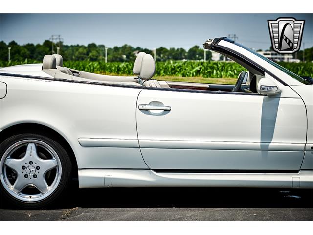 2002 Mercedes-Benz CLK320 (CC-1879207) for sale in O'Fallon, Illinois