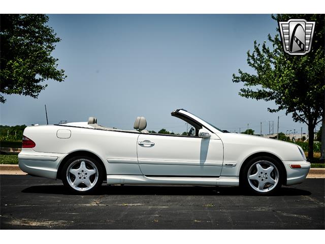 2002 Mercedes-Benz CLK320 (CC-1879207) for sale in O'Fallon, Illinois