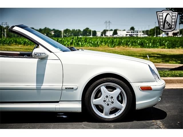 2002 Mercedes-Benz CLK320 (CC-1879207) for sale in O'Fallon, Illinois