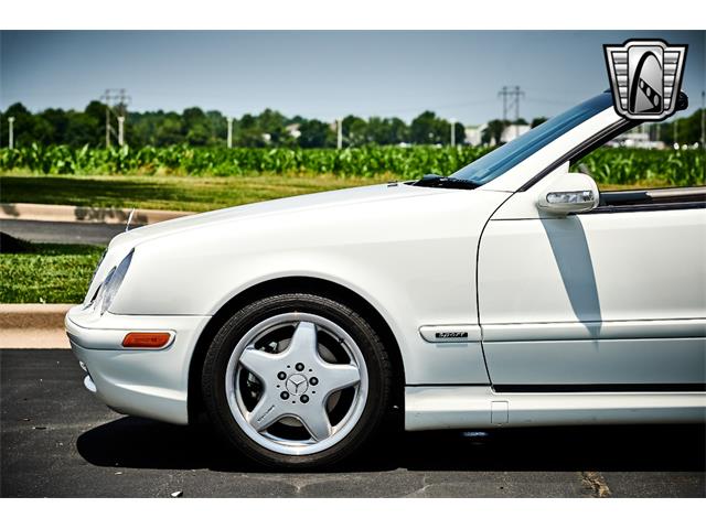 2002 Mercedes-Benz CLK320 (CC-1879207) for sale in O'Fallon, Illinois