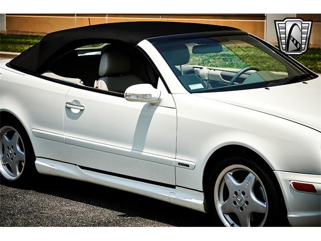 2002 Mercedes-Benz CLK320 (CC-1879207) for sale in O'Fallon, Illinois