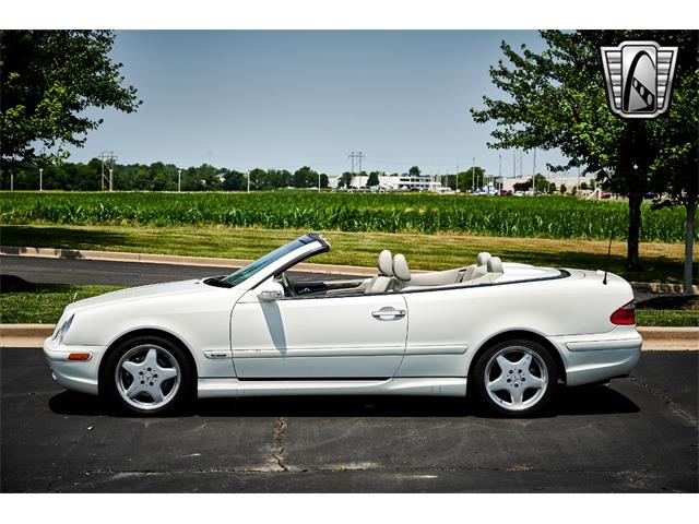 2002 Mercedes-Benz CLK320 (CC-1879207) for sale in O'Fallon, Illinois