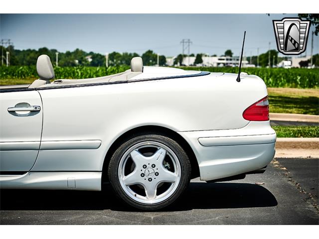 2002 Mercedes-Benz CLK320 (CC-1879207) for sale in O'Fallon, Illinois