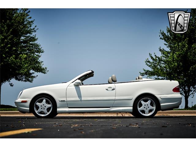 2002 Mercedes-Benz CLK320 (CC-1879207) for sale in O'Fallon, Illinois