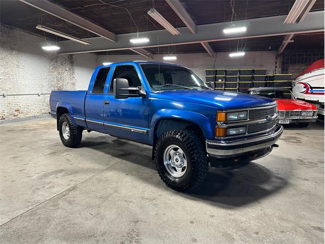 1997 Chevrolet C/K 2500 (CC-1882114) for sale in Charlton, Massachusetts