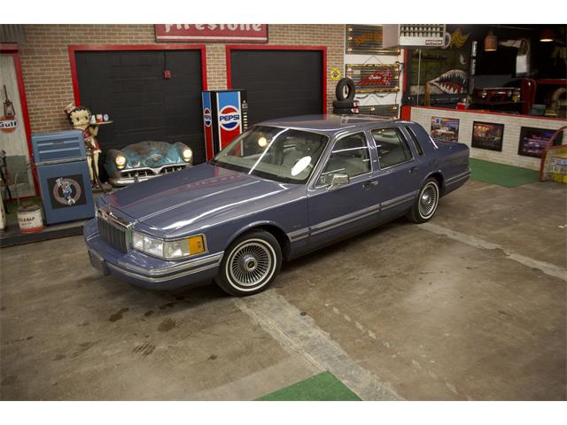 1991 Lincoln Town Car (CC-1883478) for sale in DeKalb, Illinois