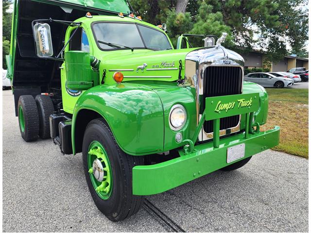 1959 Mack Truck (CC-1886119) for sale in hopedale, Massachusetts