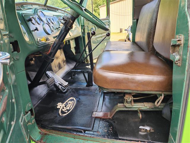 1959 Mack Truck (CC-1886119) for sale in hopedale, Massachusetts