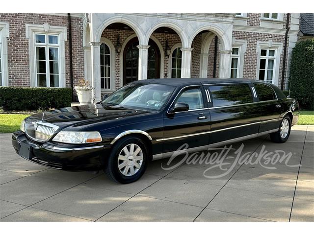 2004 Lincoln Town Car (CC-1886796) for sale in Scottsdale, Arizona