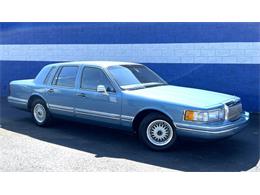 1993 Lincoln Town Car (CC-1887440) for sale in Carlisle, Pennsylvania