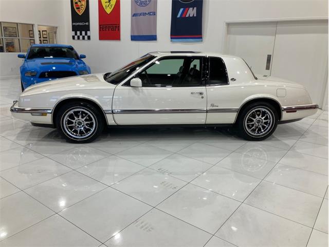 1992 Buick Riviera (CC-1887888) for sale in Savannah, Georgia