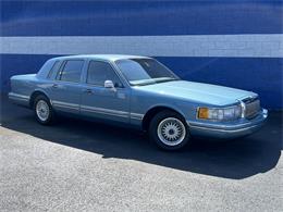 1993 Lincoln Town Car (CC-1888592) for sale in Connellsville , Pennsylvania