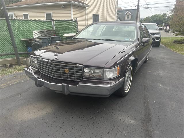 1993 Cadillac Fleetwood Brougham (CC-1889450) for sale in Dunmore, Pennsylvania