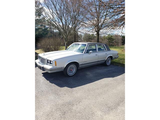 1986 Pontiac Bonneville (CC-1889597) for sale in Carlisle, Pennsylvania