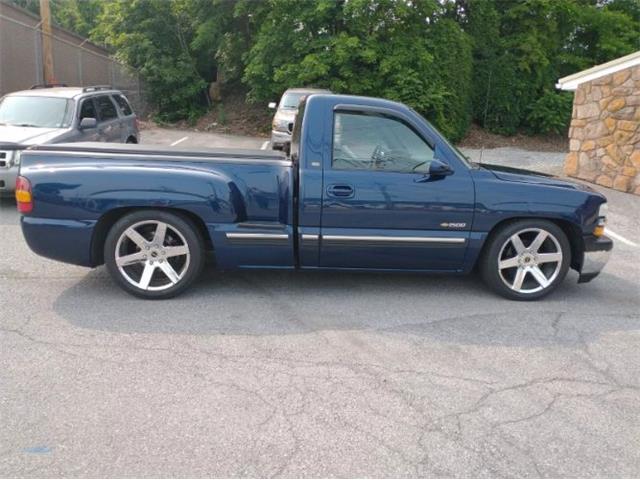 2000 Chevrolet Silverado (CC-1889923) for sale in Cadillac, Michigan