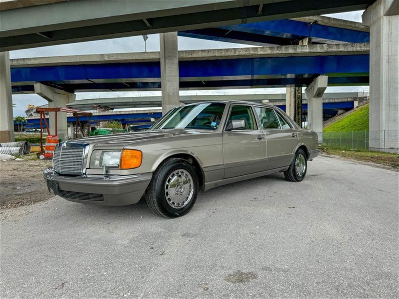 1989 MercedesBenz 300SEL for Sale CC1892992