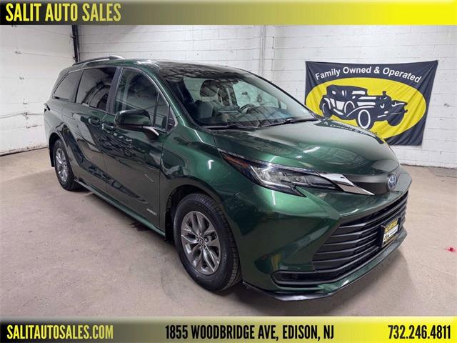 2021 Toyota Sienna (CC-1893825) for sale in Edison, New Jersey