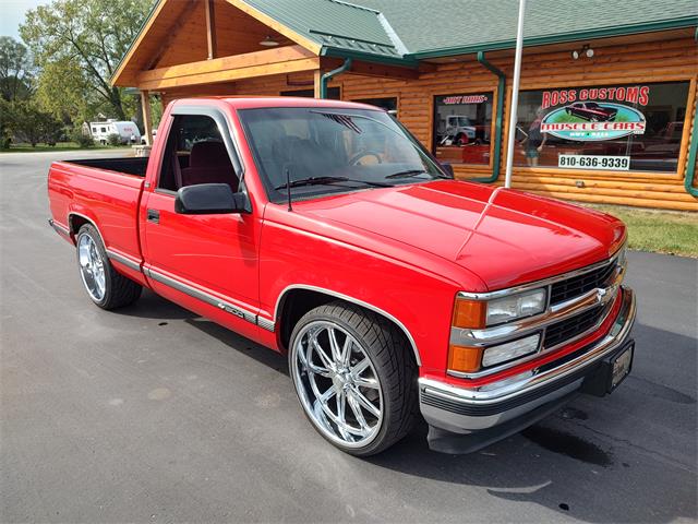 1995 Chevrolet Silverado (CC-1890385) for sale in Goodrich, Michigan