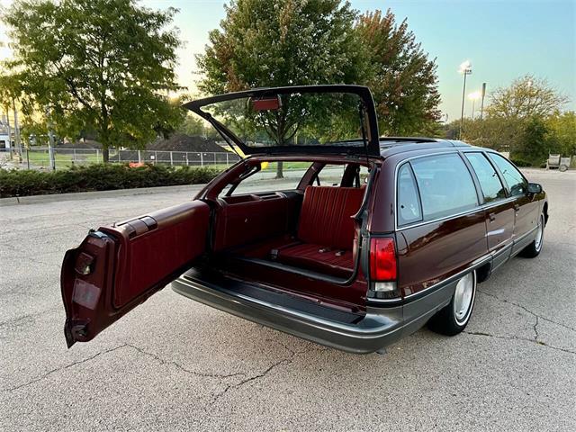 1992 Oldsmobile Custom Cruiser (CC-1893876) for sale in Arlington Heights, Illinois