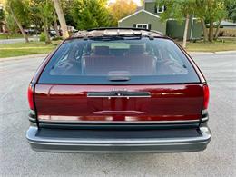 1992 Oldsmobile Custom Cruiser (CC-1893876) for sale in Arlington Heights, Illinois
