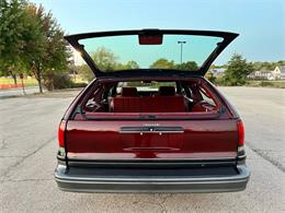 1992 Oldsmobile Custom Cruiser (CC-1893876) for sale in Arlington Heights, Illinois