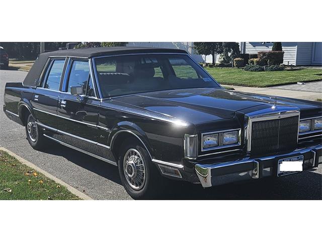 1988 Ford Town Sedan for Sale | ClassicCars.com | CC-1894300