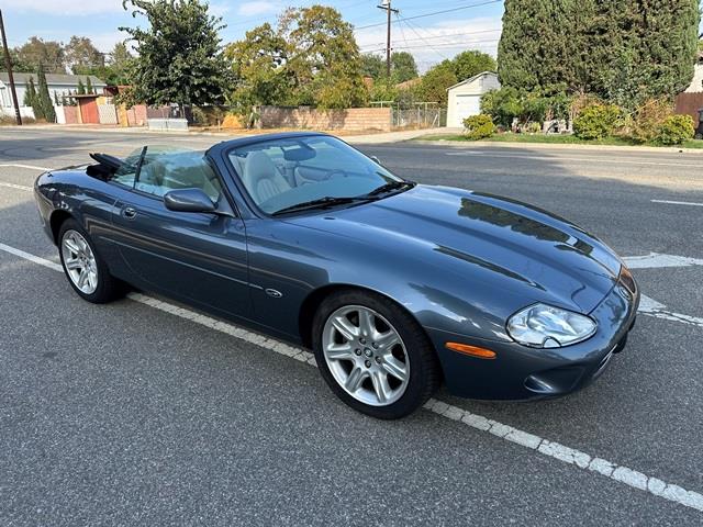 2000 Jaguar XK8 (CC-1894919) for sale in Palm Springs, California