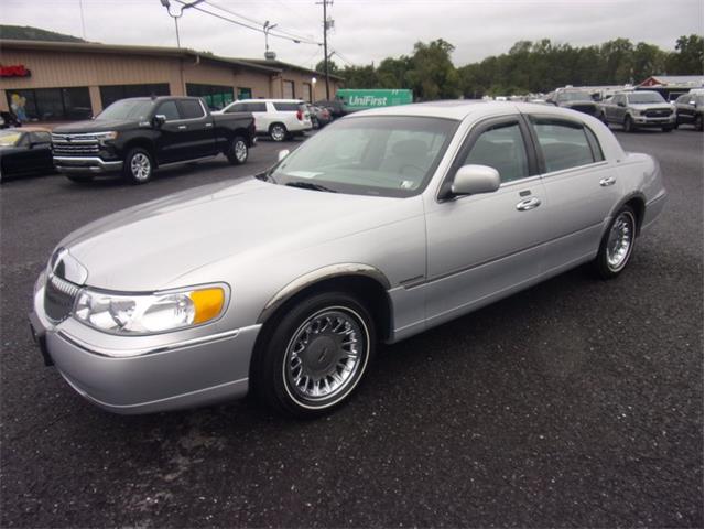 2000 Lincoln Town Car (CC-1895593) for sale in Greensboro, North Carolina