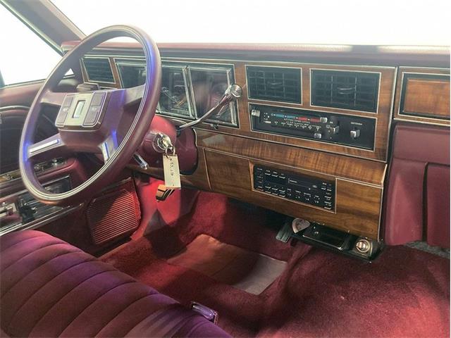 1989 Lincoln Town Car (CC-1895949) for sale in Depew, New York