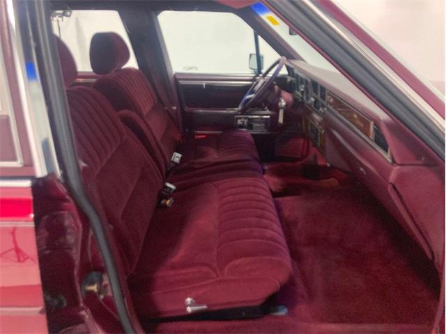 1989 Lincoln Town Car (CC-1895949) for sale in Depew, New York