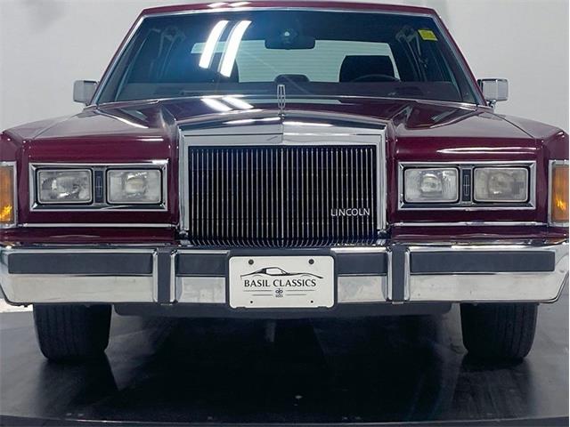 1989 Lincoln Town Car (CC-1895949) for sale in Depew, New York